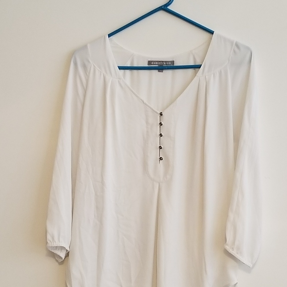 Daniel rainn maternity top